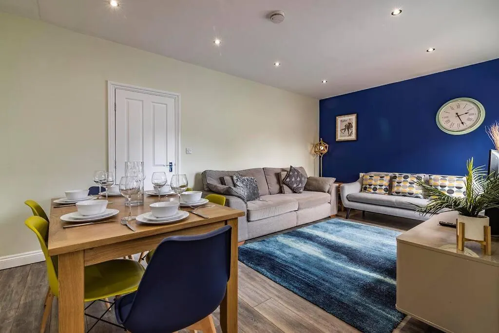 Dovecote House Beeston Private Parking 15Mins From Nottingham City Centre Close To Qmc Hospital