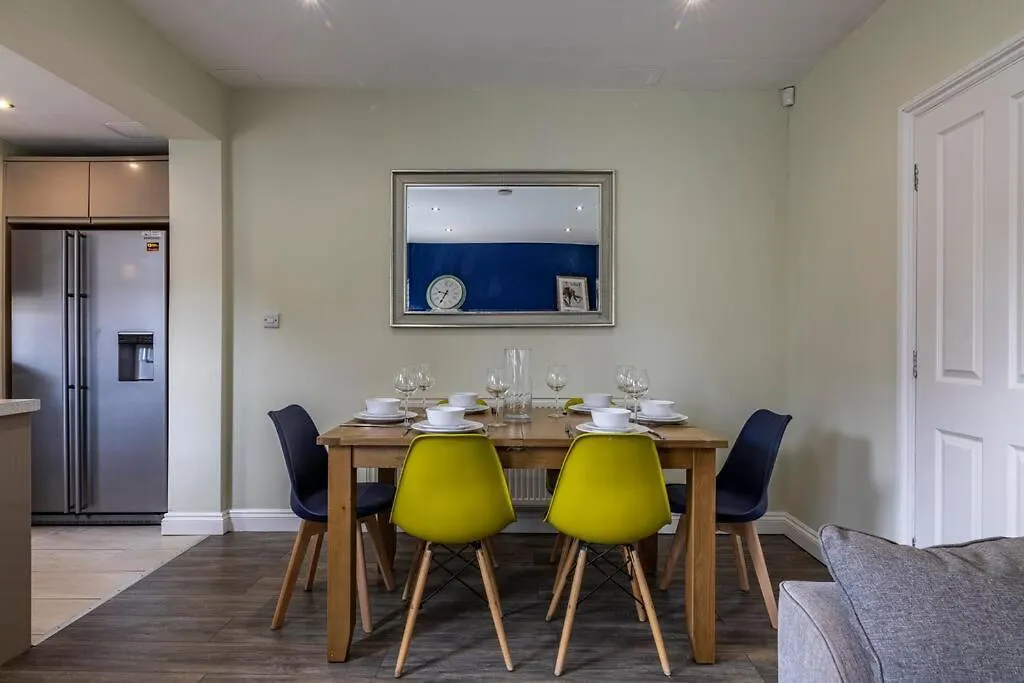 Dovecote House Beeston Private Parking 15Mins From Nottingham City Centre Close To Qmc Hospital 0*,  United Kingdom