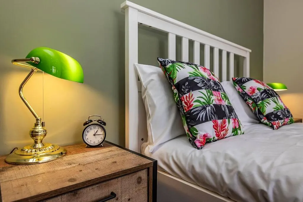 Holiday home Dovecote House Beeston Private Parking 15Mins From Nottingham City Centre Close To Qmc Hospital