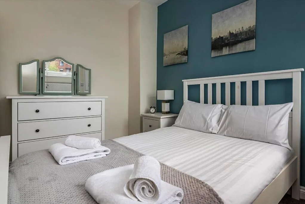 Holiday home Dovecote House Beeston Private Parking 15Mins From Nottingham City Centre Close To Qmc Hospital